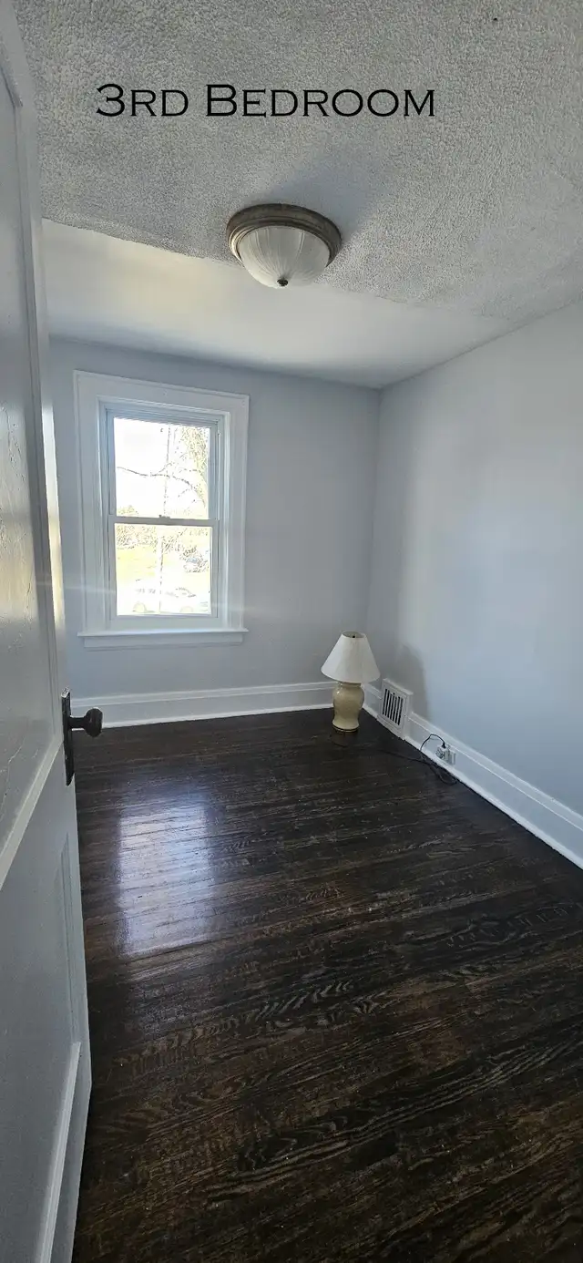 House For Rent - Bowmanville - Photo 5