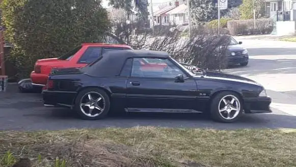 Ford Mustang GT convertible 1993 - Photo 3