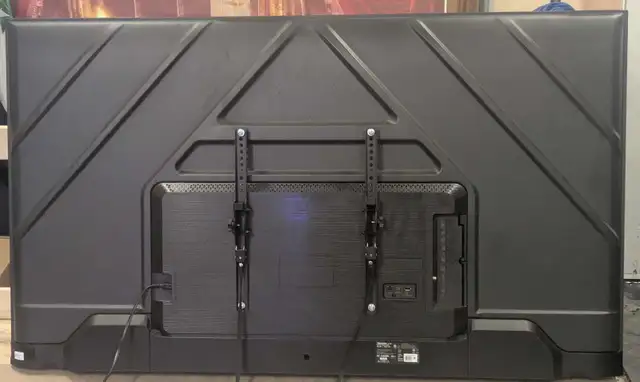 75' Hisense 4K Smart TV - Photo 2