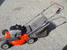 SCOTTS SELF PROPELLED GAS LAWN MOWER