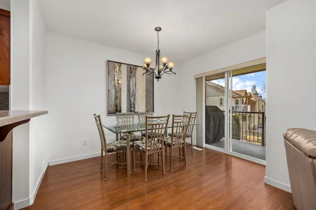 WALK TO EVERYTHIGN! 4 BED TOWNHOME IN GLENMORE! 12 218 Glen Park - Photo 4