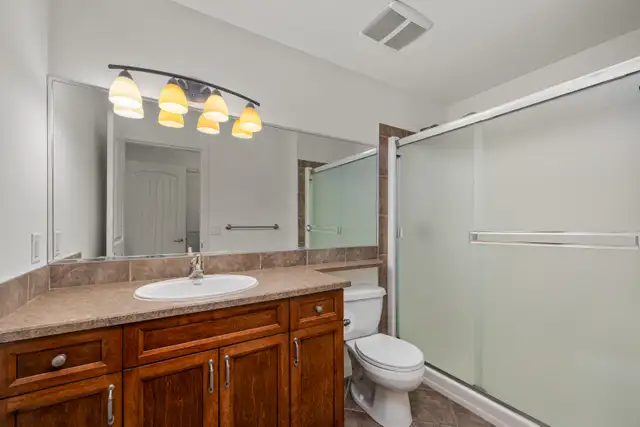 WALK TO EVERYTHIGN! 4 BED TOWNHOME IN GLENMORE! 12 218 Glen Park - Photo 8