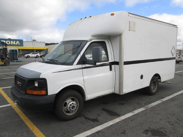 2008 gmc / chev cube van, box truck ,camper project