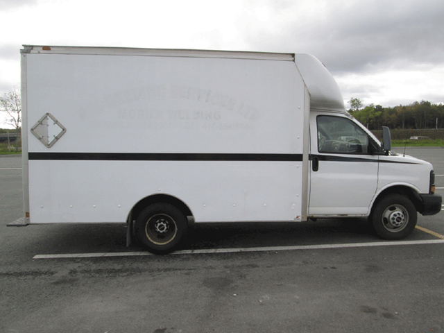 2008 gmc / chev cube van, box truck ,camper project - Photo 3