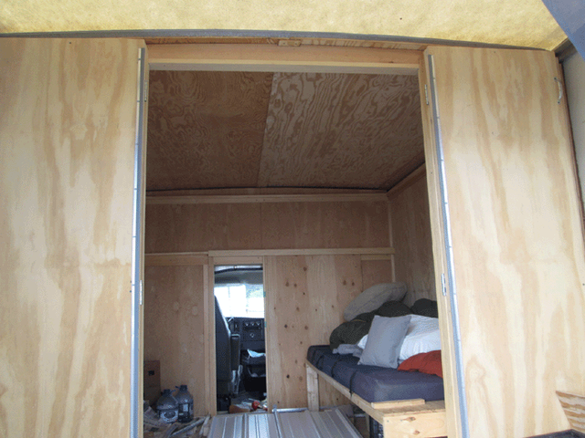 2008 gmc / chev cube van, box truck ,camper project - Photo 6