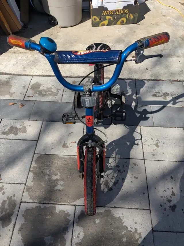 BICYLES 14"   16"  GREEN,   HOTWHEELS USED, WORKS - Photo 6