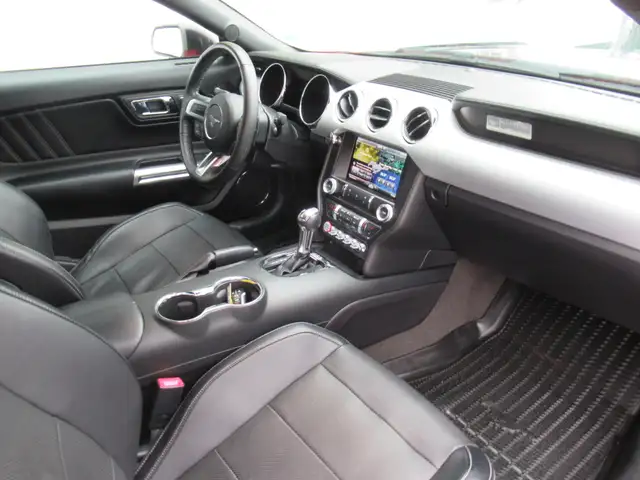 2015 Ford Mustang Ecoboost Premium | Heated and Cooled Leather | - Photo 9