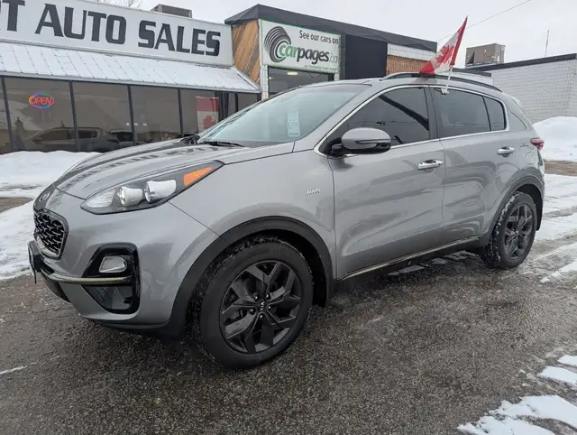 2021 Kia Sportage EX S WITH A PANARAMIC SUNROOF! - Photo 2