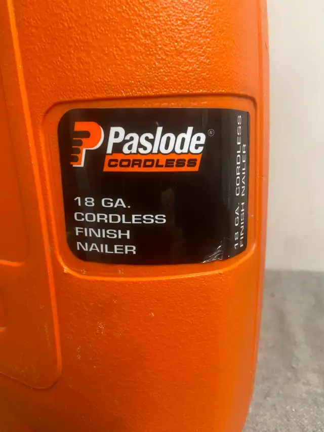 Paslode Cordless 18ga. Nailer