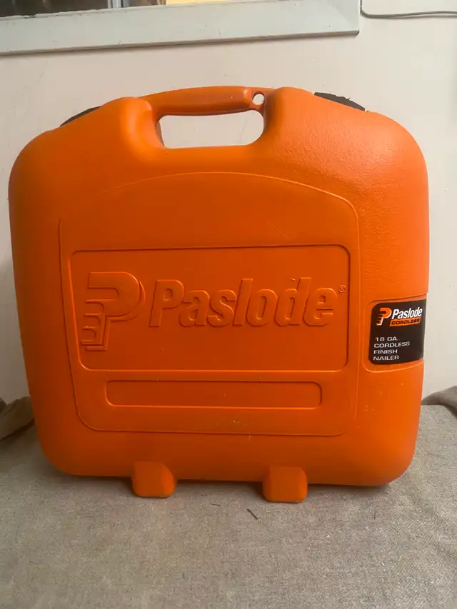 Paslode Cordless 18ga. Nailer - Photo 3