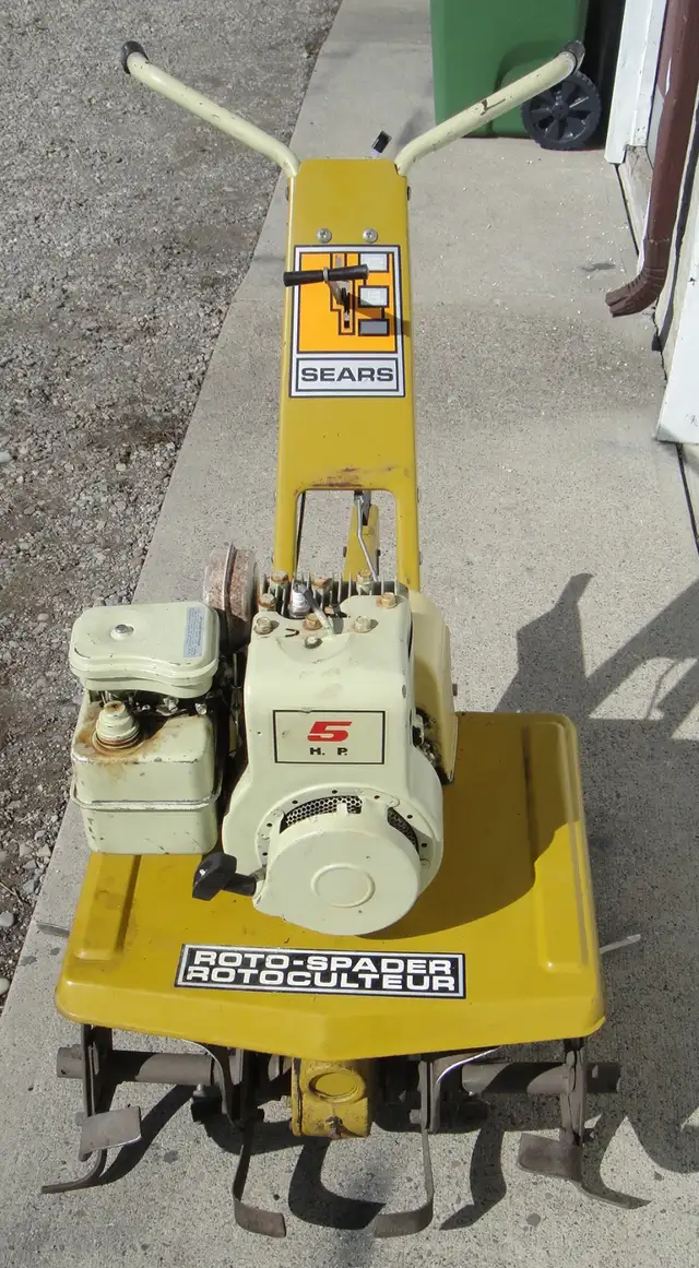 SEARS 5 HP ROTOTILLER - Photo 3
