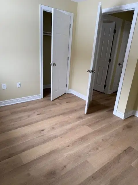 SYDNEY - TWO BEDROOM APARTMENTS - Photo 4