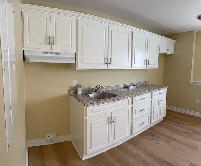 SYDNEY - TWO BEDROOM APARTMENTS - Photo 5