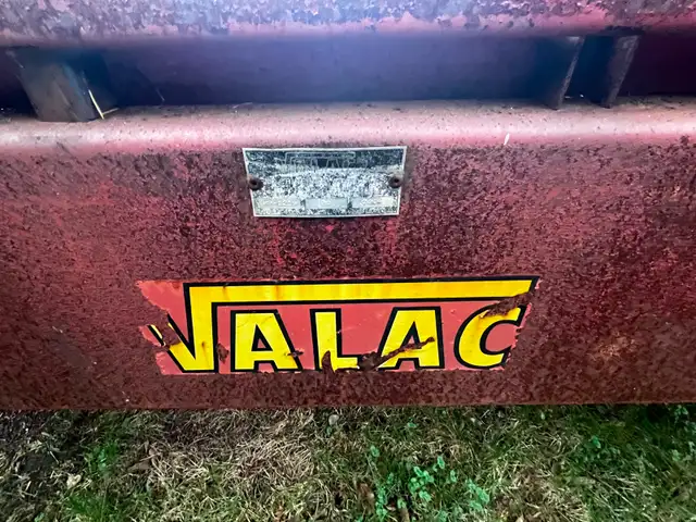 Wagon Voiture (Trailer) à foin , 6 roues VALAC, 20 pieds - Photo 5