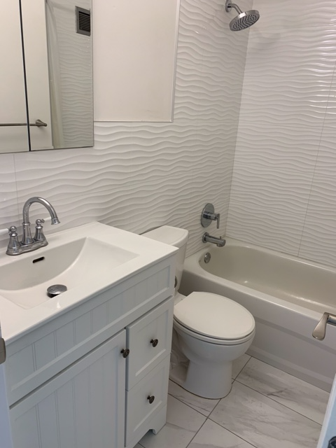 Grand 2 1/2 Rénové Metro Jean-Talon - Photo 3