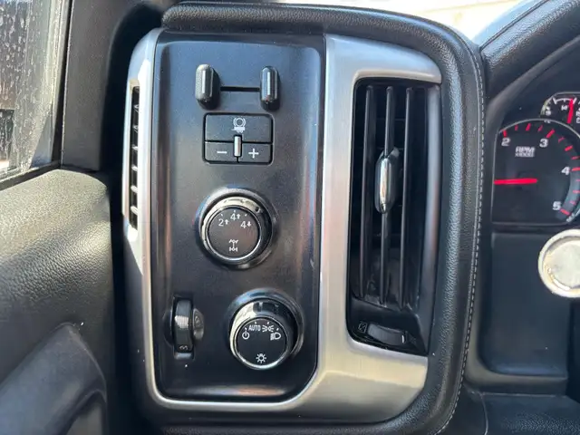 2016 GMC Sierra 2500HD SLE 4X4 6.6L DURAMAX DIESEL-CREW CAB-CE - Photo 18