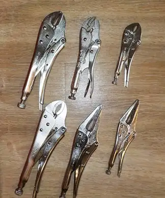 General Assembly / Automotive Repair Tools with Toolbox - Photo 5