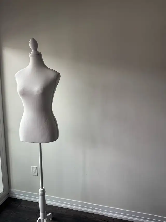 For Rent! Mannequin - Brides Day of Dress hanger