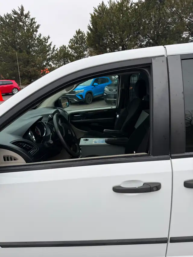 Dodge Ram Van 2014 - Photo 4