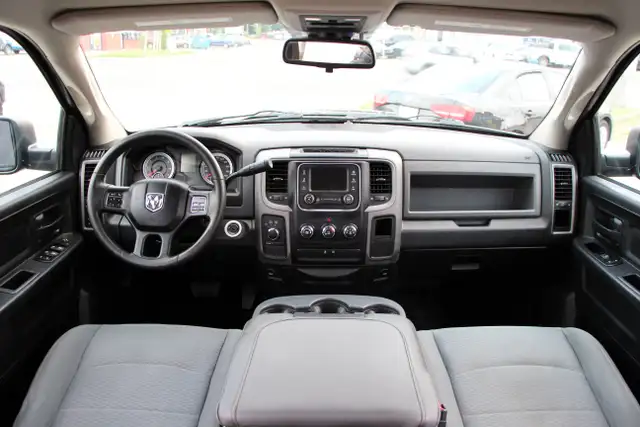 2015 Ram 1500 4x4 HEMI Crew Cab Certified 2 Year W - Photo 17