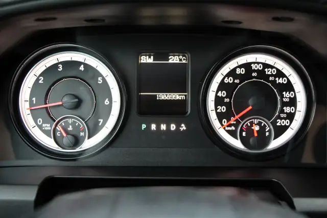 2015 Ram 1500 4x4 HEMI Crew Cab Certified 2 Year W - Photo 21