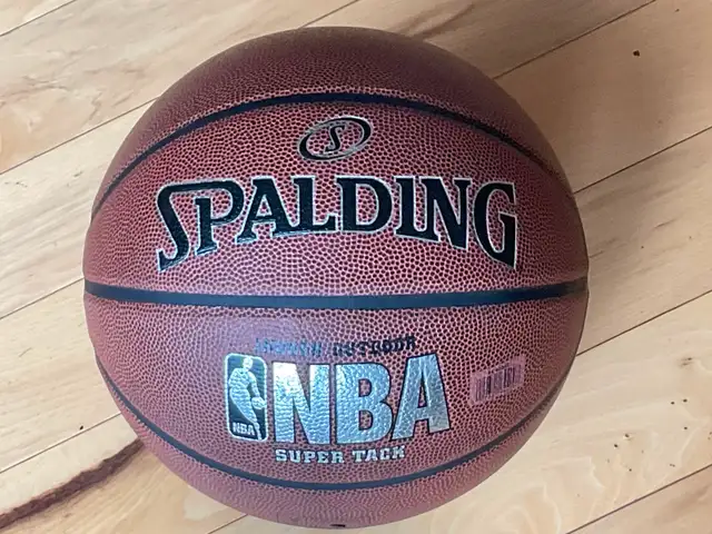 Spalding Size 7 NBA Super Tack Basketball. 29.5". Great Shape