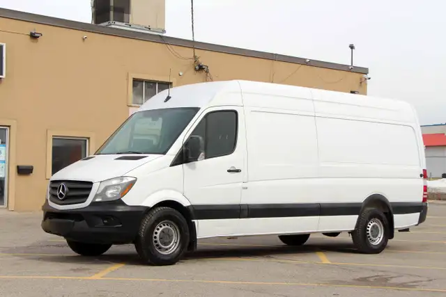 2018 Mercedes-Benz Sprinter Cargo Van 2500 170 High-Roof - Photo 3