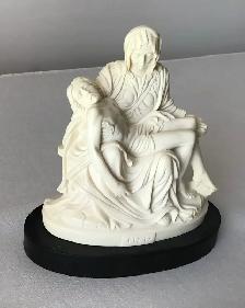 STATUE.   VIERGE.   LA PIÉTA.  DE MICHEL-ANGE