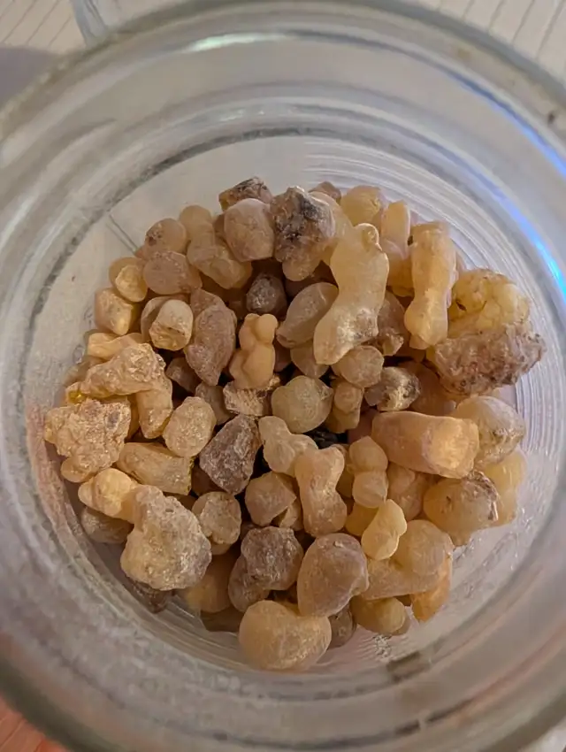 Golden Resin Co. – Ethiopian Frankincense 50g $15 | 100g $20 - Photo 3