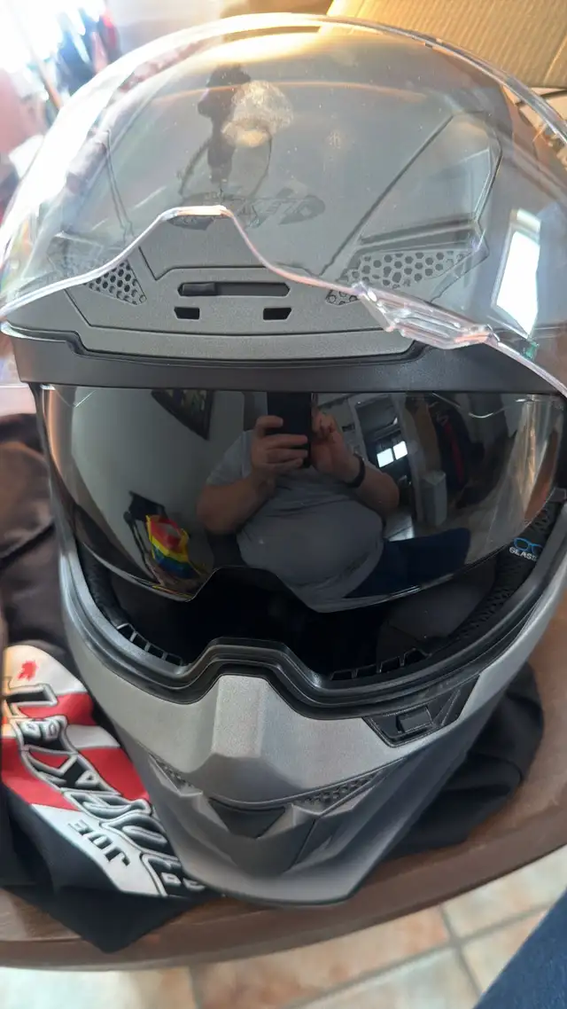 Good condition Joe rocket motorcycle helmet - Photo 3