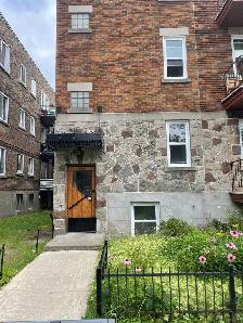 Beau et tranquille 1 1/2 sur le Plateau disponible le 1er mai!!