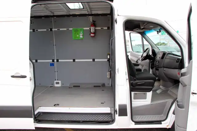 2016 Mercedes-Benz Sprinter Cargo Vans 2500 170 - Photo 12