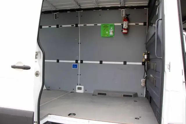 2016 Mercedes-Benz Sprinter Cargo Vans 2500 170 - Photo 13