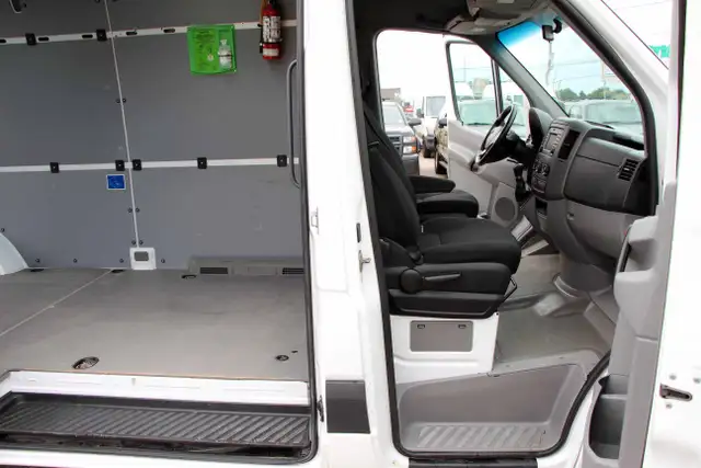 2016 Mercedes-Benz Sprinter Cargo Vans 2500 170 - Photo 15