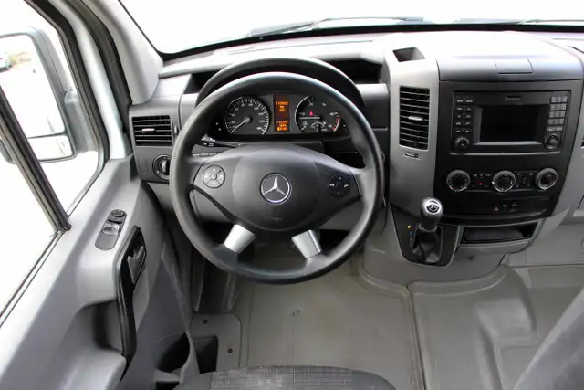 2016 Mercedes-Benz Sprinter Cargo Vans 2500 170 - Photo 19