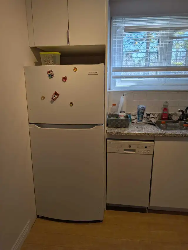 looking for roommate - Photo 2