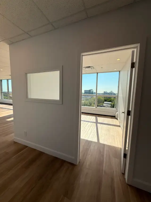 2 MOIS GRATUITS - Bureau 1 581 pc Suite 517 - 2120 Sherbrooke E. - Photo 10