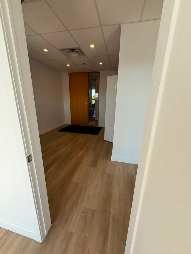 2 MOIS GRATUITS - Bureau 1 581 pc Suite 517 - 2120 Sherbrooke E. - Photo 15