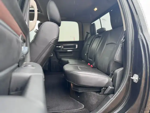 2017 RAM 3500 LARAMIE CREW CAB – 6.7L CUMMINS DIESEL – 4X4 - - Photo 15