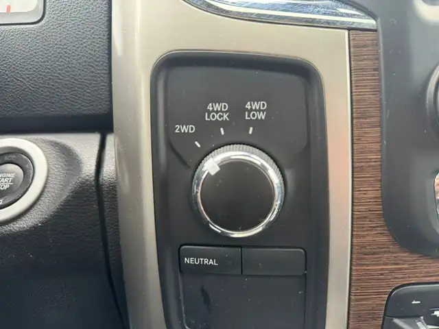 2017 RAM 3500 LARAMIE CREW CAB – 6.7L CUMMINS DIESEL – 4X4 - - Photo 22