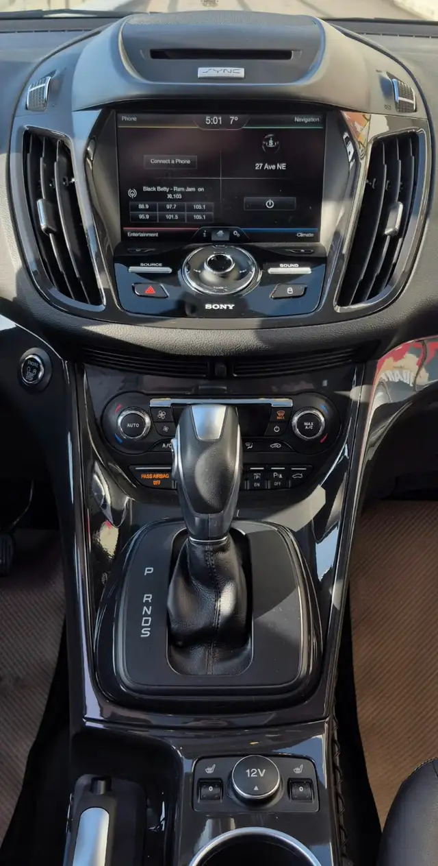 2015 Ford Escape Titanium - Photo 9