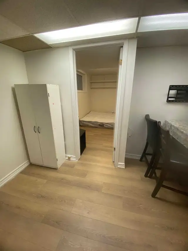 Basement for rent in Malton - Photo 5