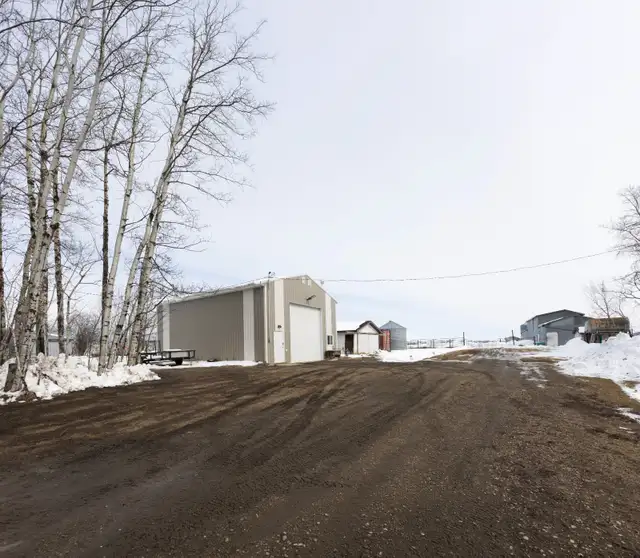 26EK - Real Estate 158± Acres w/ Home, Shop, and Outbuildings - Photo 5