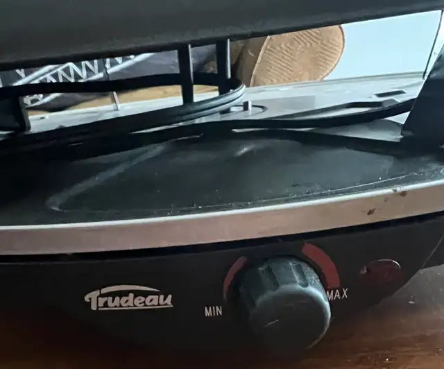 Raclette Table - Photo 3