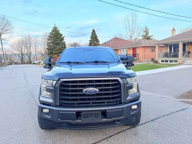 2017 Ford F150 4X4 Sport Fully Loaded - Photo 2