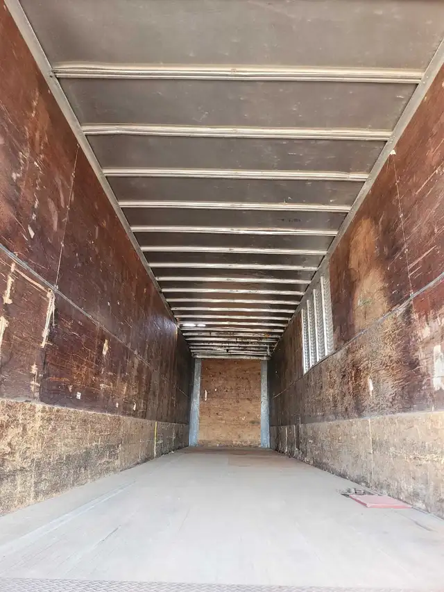 48' TRAILER VAN-BODY/SEACAN - $3000(  Towing) O.B.O - Photo 3