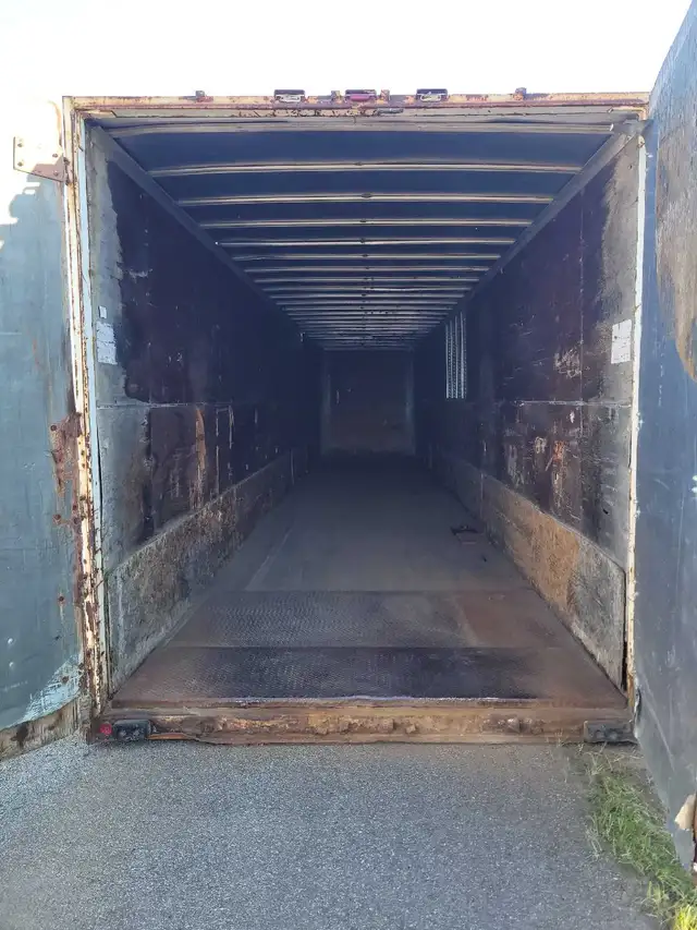 48' TRAILER VAN-BODY/SEACAN - $3000(  Towing) O.B.O - Photo 4