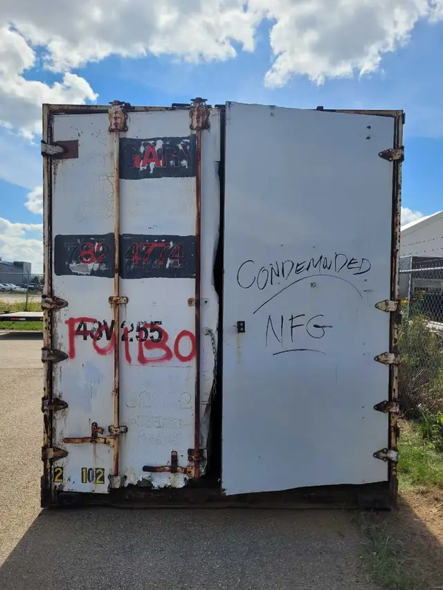 48' TRAILER VAN-BODY/SEACAN - $3000(  Towing) O.B.O - Photo 5