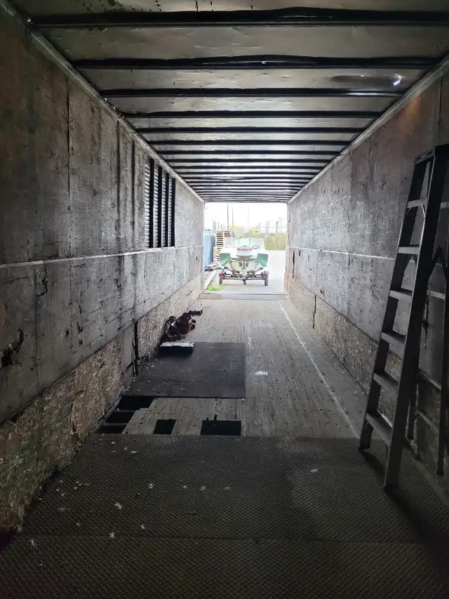 48' TRAILER VAN-BODY/SEACAN - $3000(  Towing) O.B.O - Photo 6
