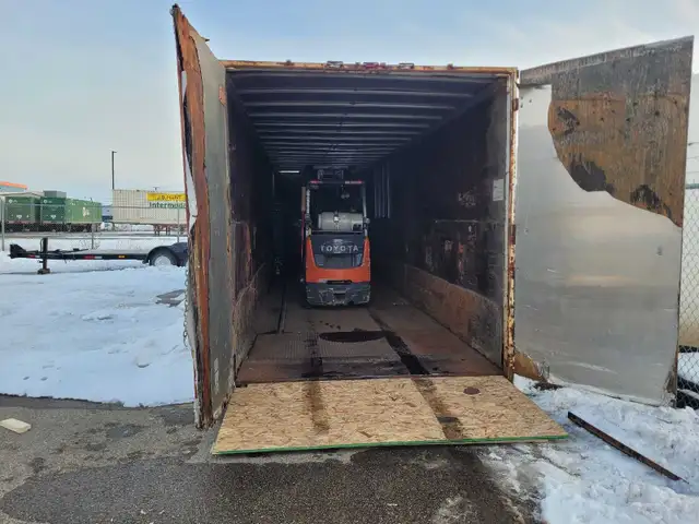 48' TRAILER VAN-BODY/SEACAN - $3000(  Towing) O.B.O - Photo 10